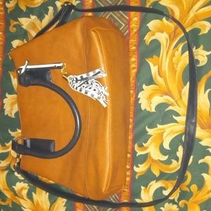 Women's leather satchel bag